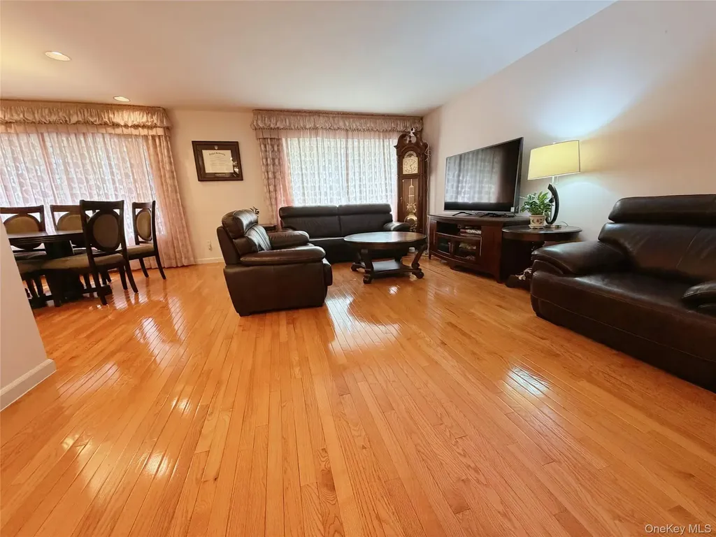 71-30 165th Street Fresh Meadows NY 11365