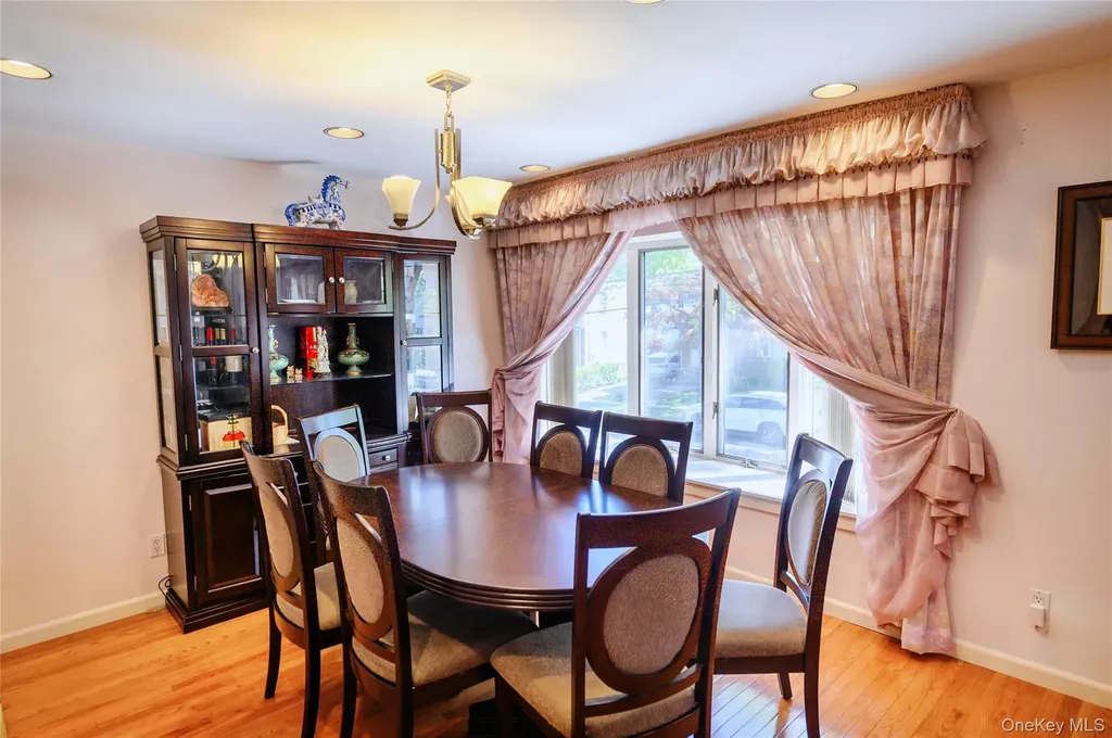 71-30 165th Street Fresh Meadows NY 11365