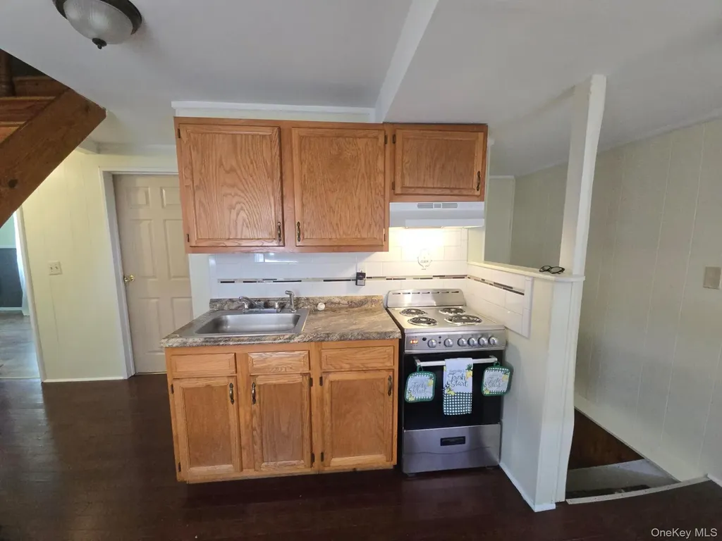 30 Lake Drive Copiague NY 11726