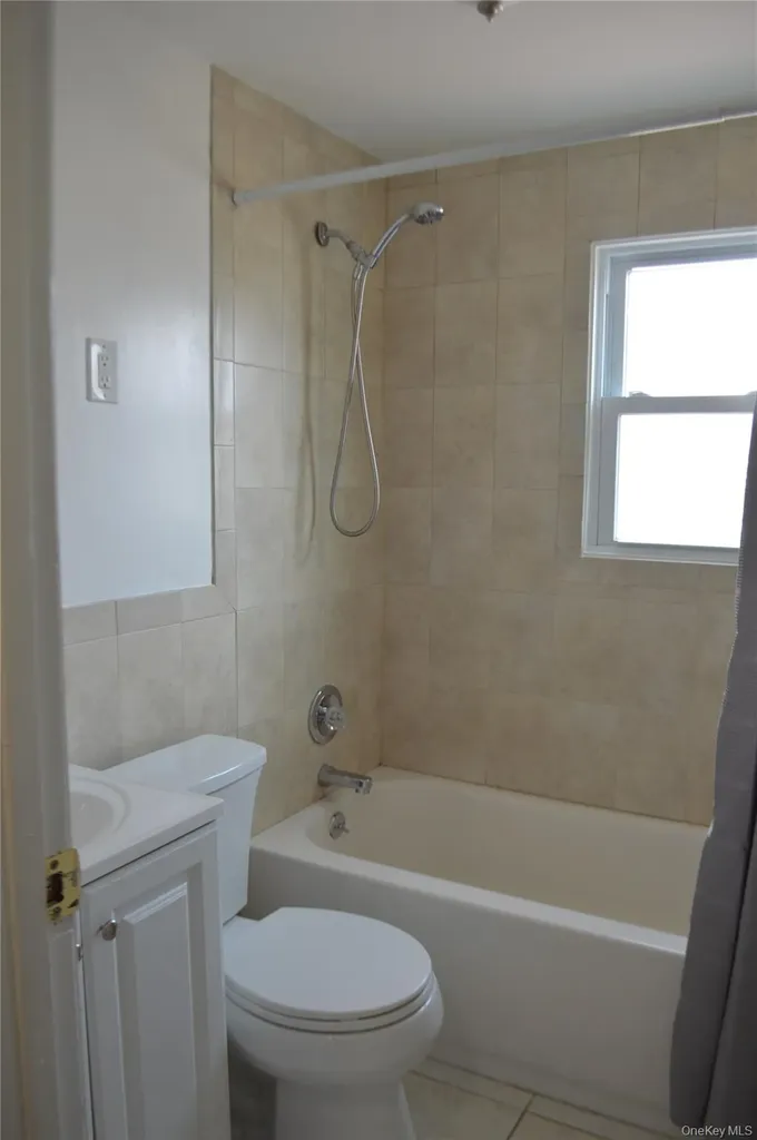 30 Lake Drive Copiague NY 11726