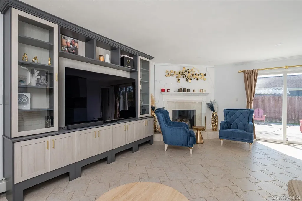 88 Pace Drive S West Islip NY 11795