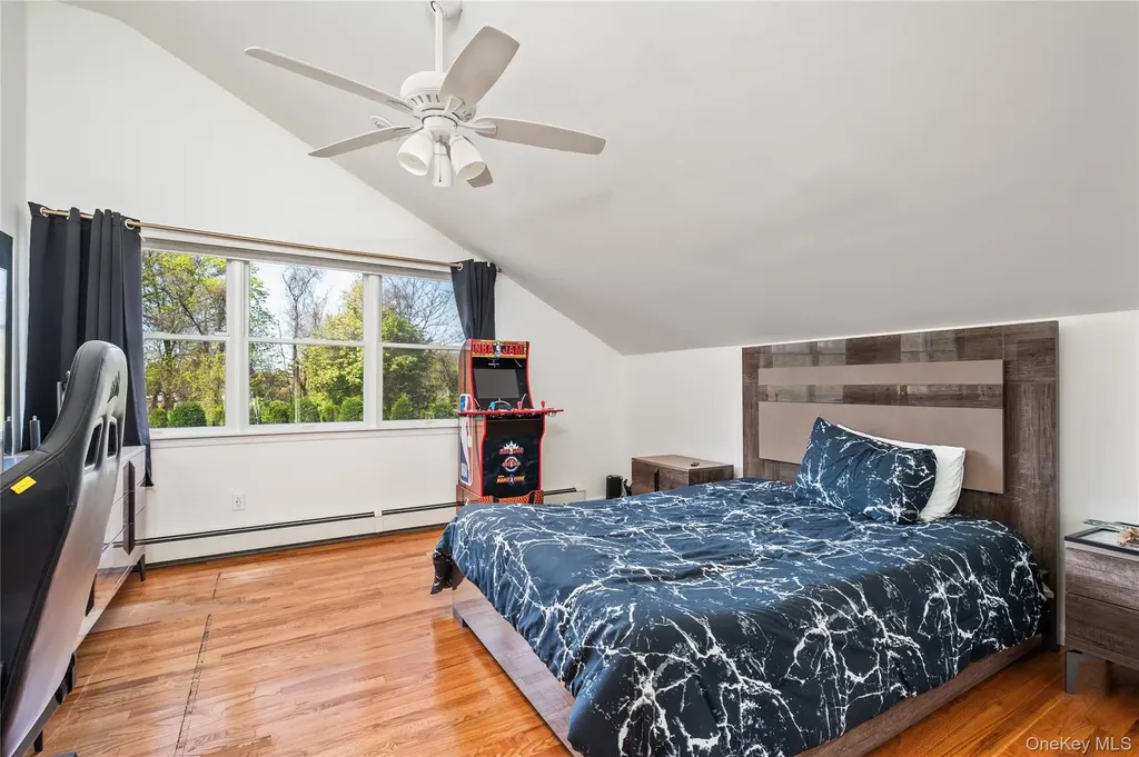 88 Pace Drive S West Islip NY 11795