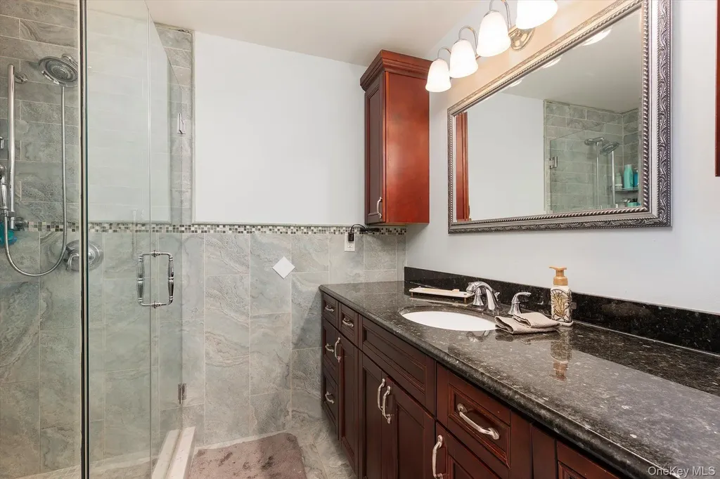 88 Pace Drive S West Islip NY 11795