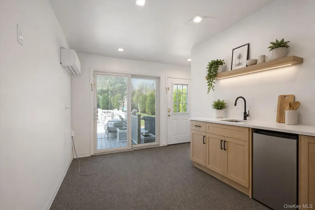 88 Pace Drive S West Islip NY 11795