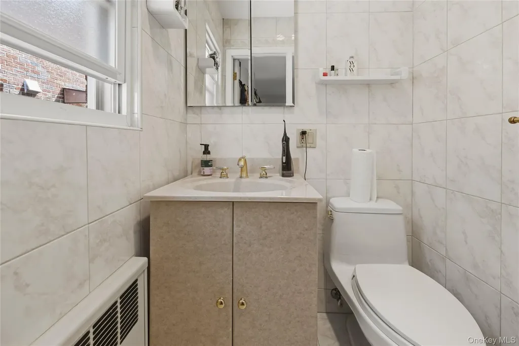 15163 19th Avenue Whitestone NY 11357