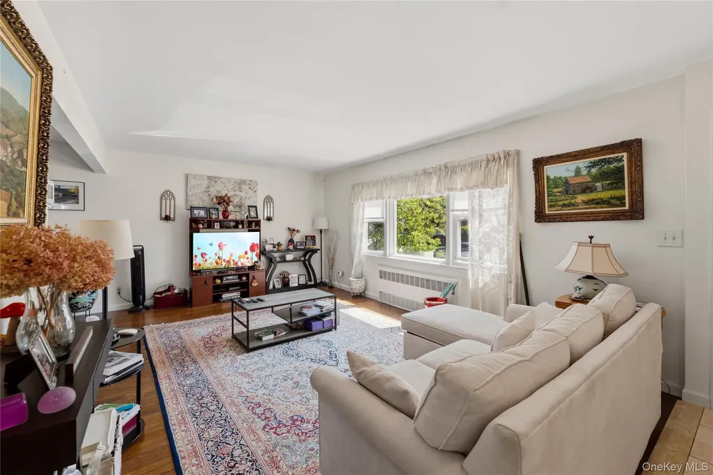 15163 19th Avenue Whitestone NY 11357