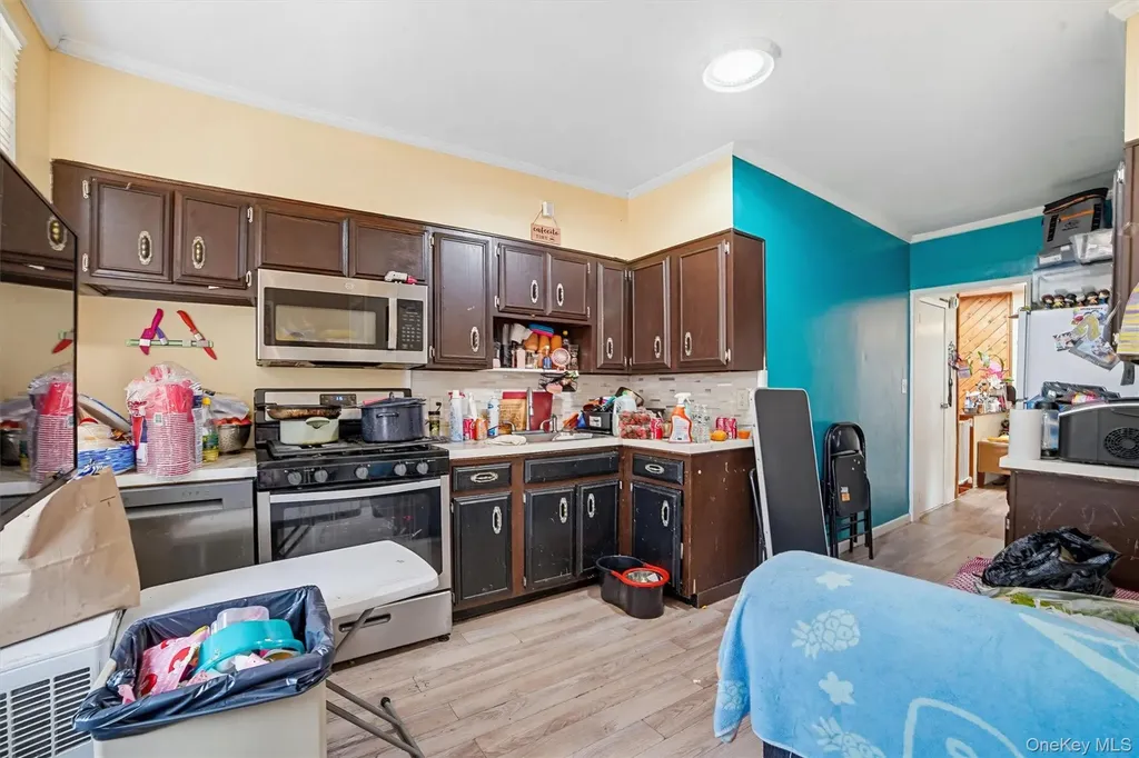17 Lockwood Avenue Yonkers NY 10701