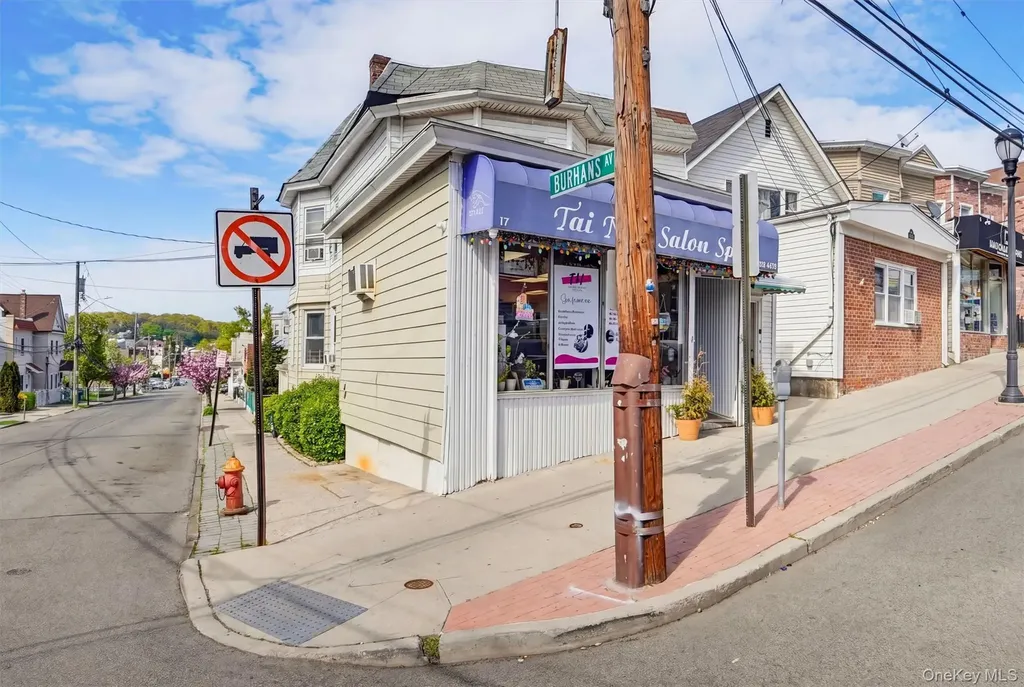 17 Lockwood Avenue Yonkers NY 10701