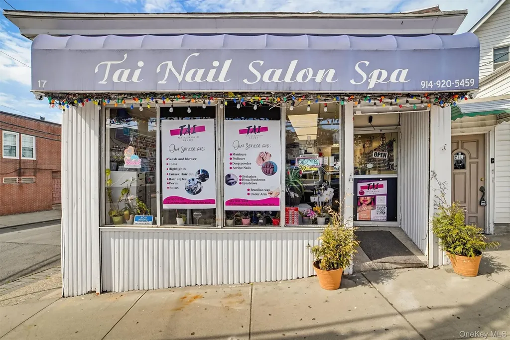 17 Lockwood Avenue Yonkers NY 10701