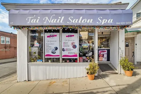 17 Lockwood Avenue Yonkers NY 10701