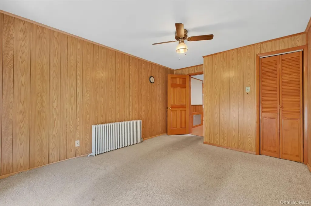 17 Holt Road Hyde Park NY 12538