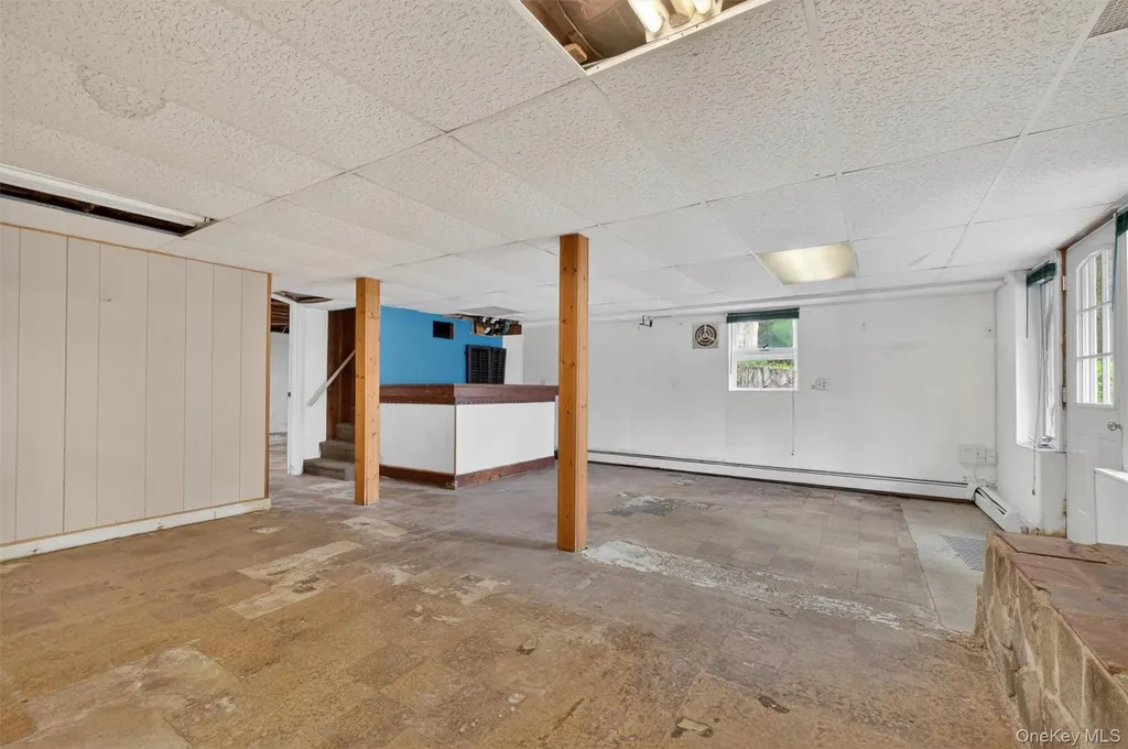 17 Holt Road Hyde Park NY 12538