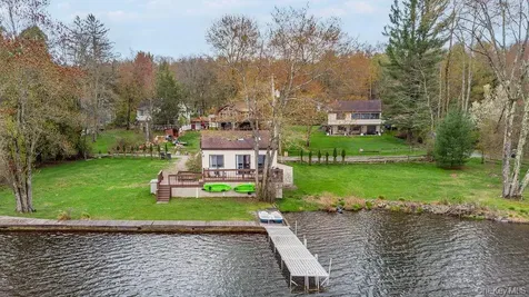 13 Redwood Lane Swan Lake NY 12783
