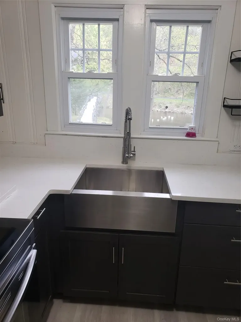 1 Mill Pond Lane Warwick NY 10990