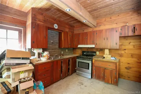 77 Ulster Landing Road Kingston NY 12401