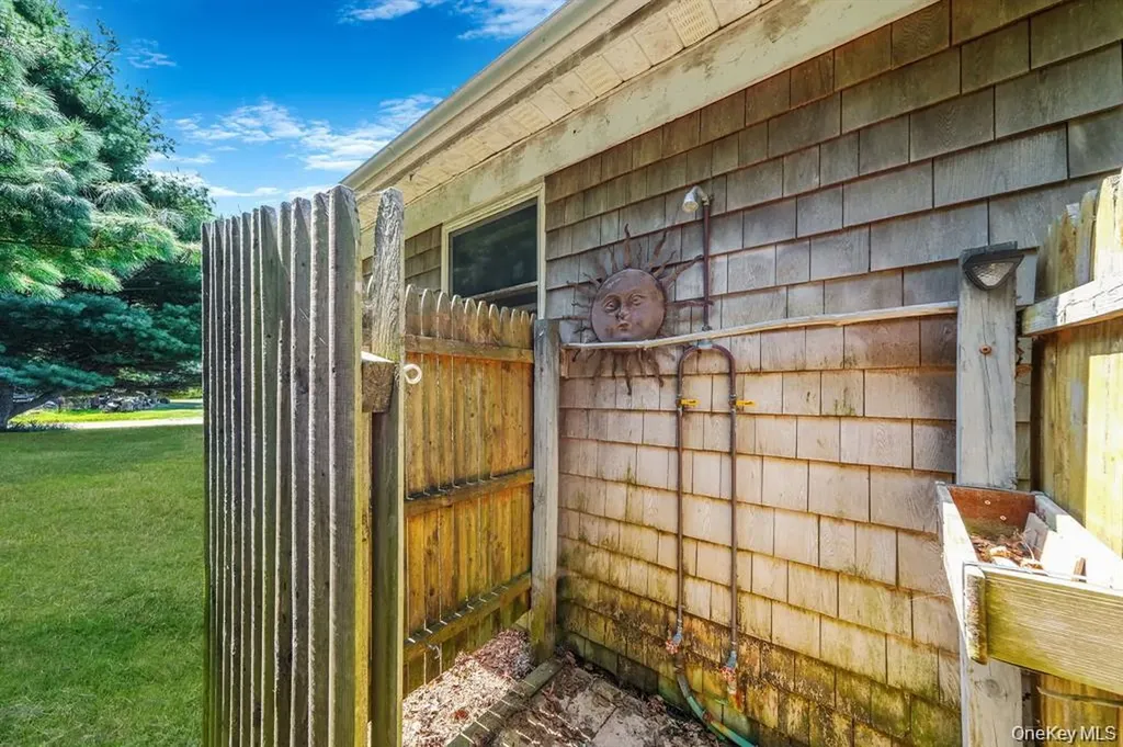 295 Willow Terrace Lane Orient NY 11957