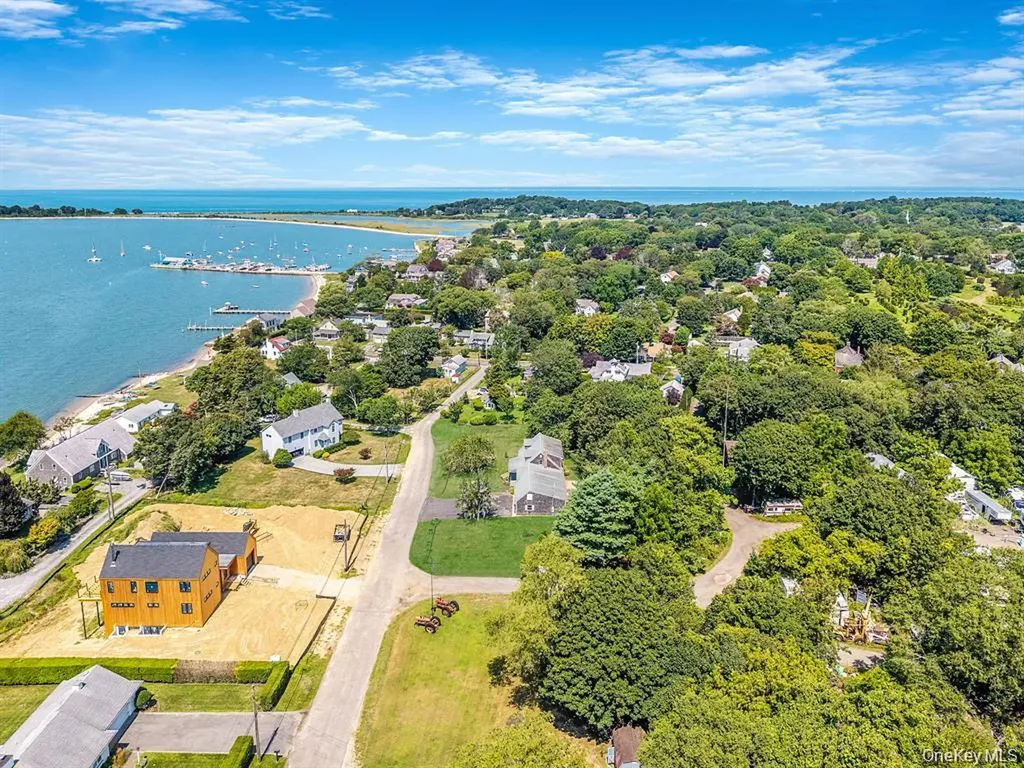 295 Willow Terrace Lane Orient NY 11957