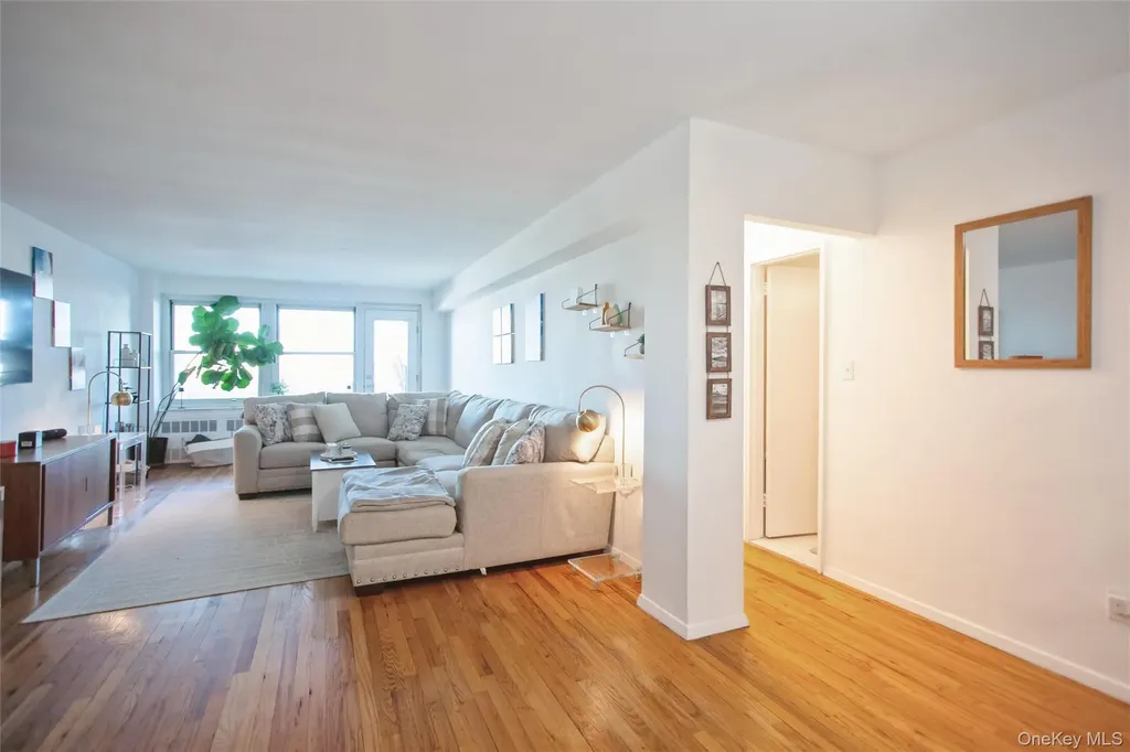 711 Shore Road Long Beach NY 11561