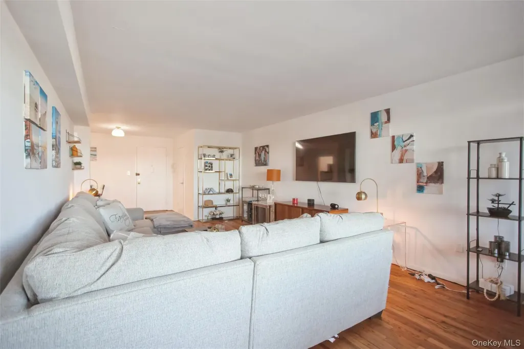 711 Shore Road Long Beach NY 11561
