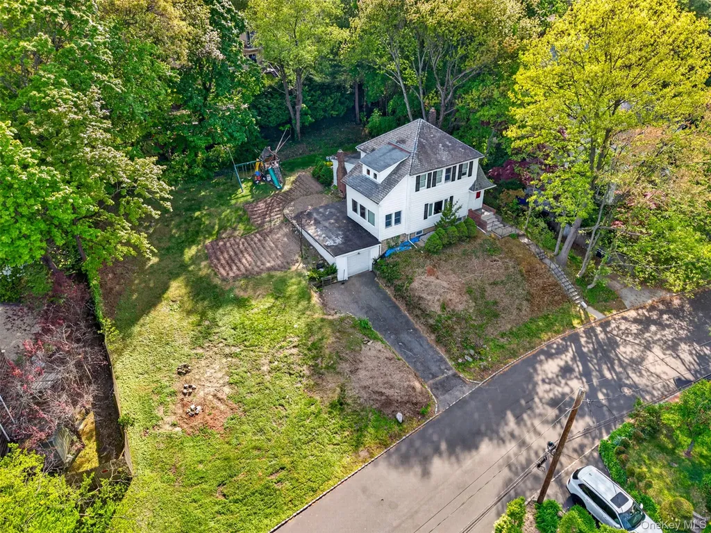 260 Shoreward Drive Great Neck NY 11021