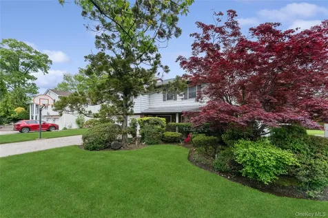84 Nottingham Road Manhasset Hills NY 11040