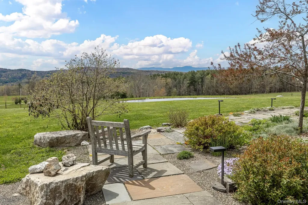 53 May Lane Chatham NY 12165