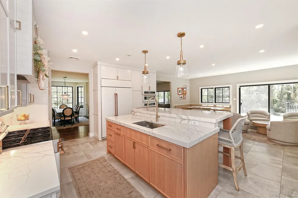 1 Dylan Place Melville NY 11747