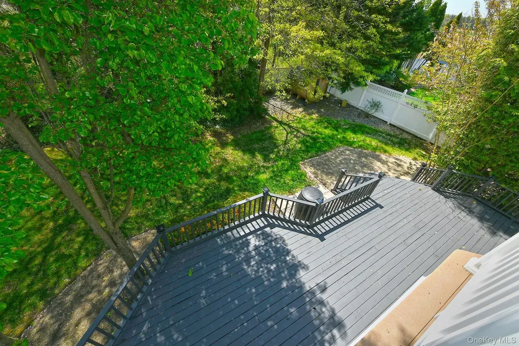 1 Dylan Place Melville NY 11747