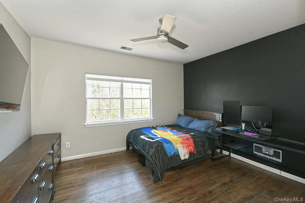1 Dylan Place Melville NY 11747