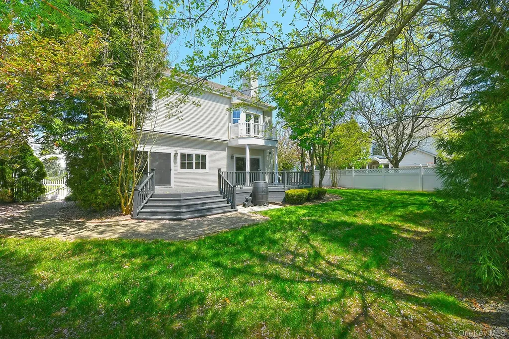1 Dylan Place Melville NY 11747