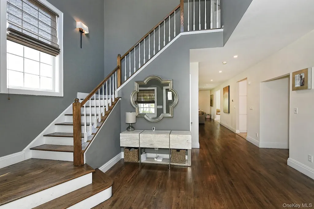 1 Dylan Place Melville NY 11747