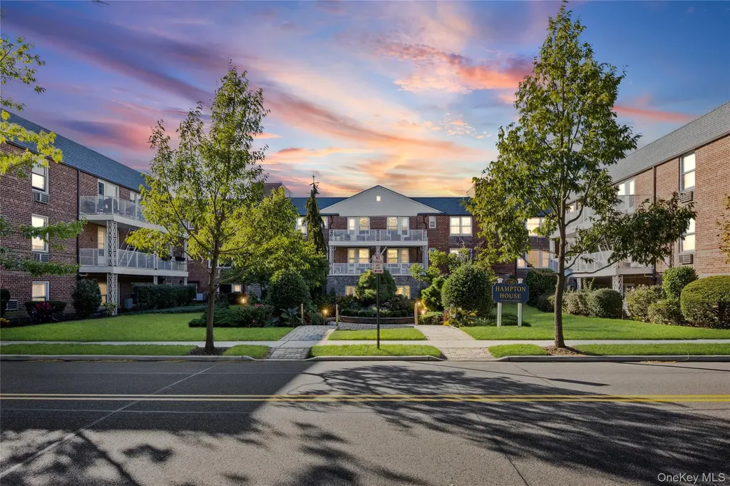 120 Morris Avenue Rockville Centre NY 11570