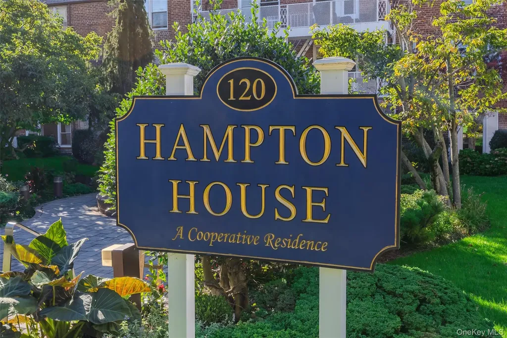 120 Morris Avenue Rockville Centre NY 11570