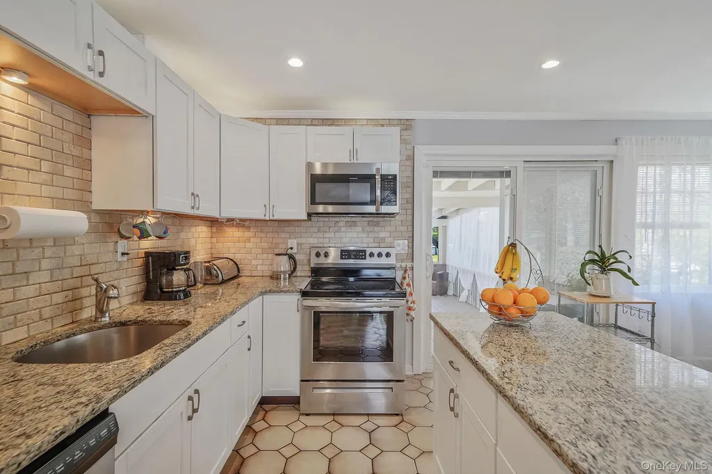 1989 William Floyd Parkway Ridge NY 11961