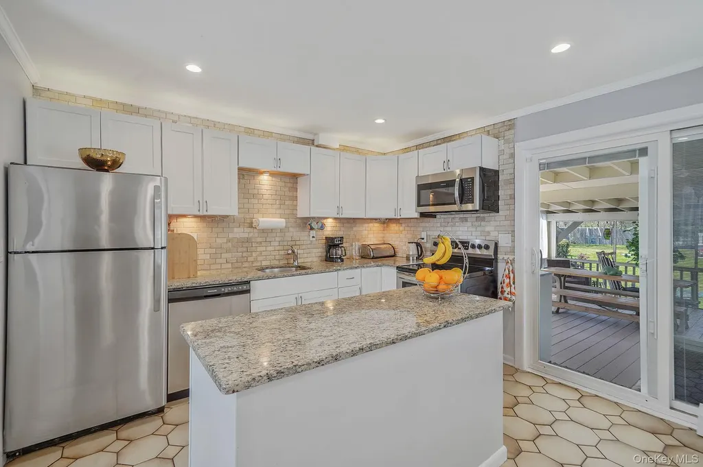 1989 William Floyd Parkway Ridge NY 11961