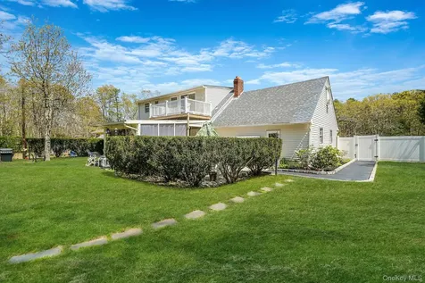 1989 William Floyd Parkway Ridge NY 11961