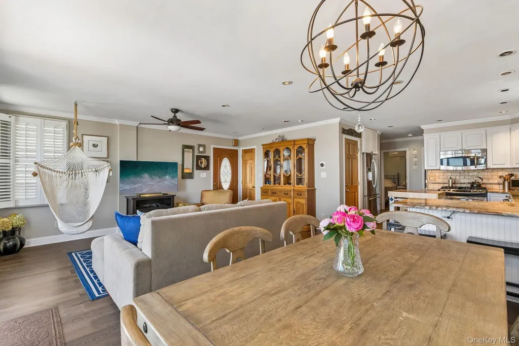 746 W Bay Drive Long Beach NY 11561