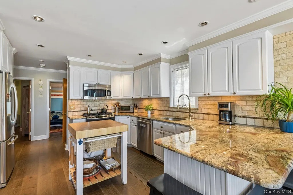 746 W Bay Drive Long Beach NY 11561