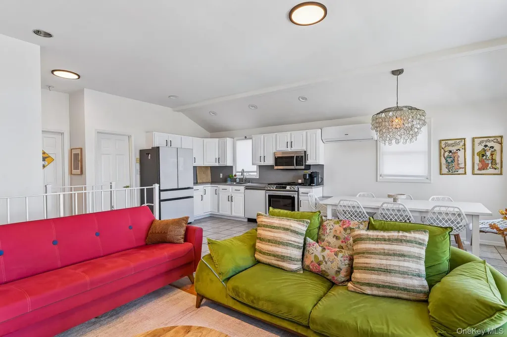 746 W Bay Drive Long Beach NY 11561