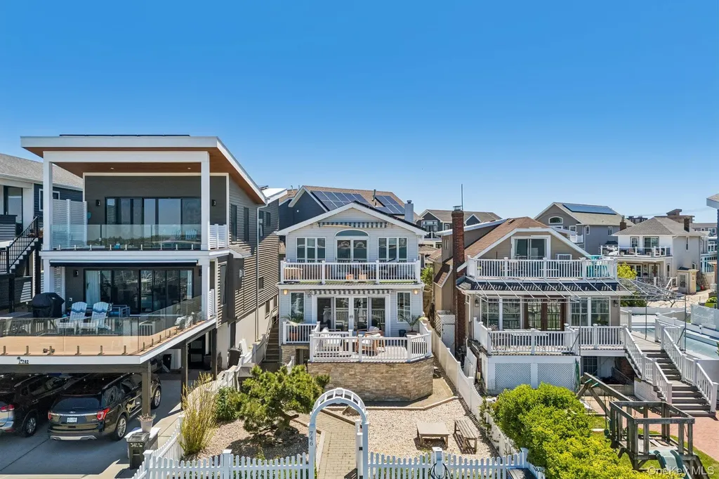 746 W Bay Drive Long Beach NY 11561