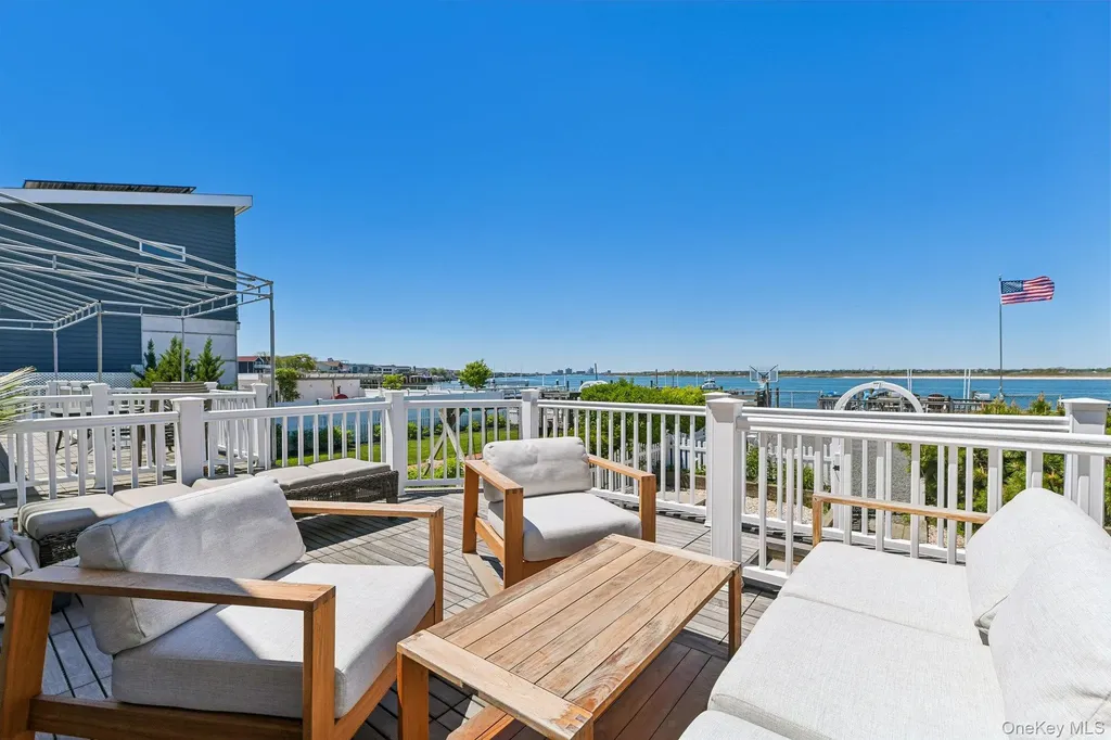 746 W Bay Drive Long Beach NY 11561