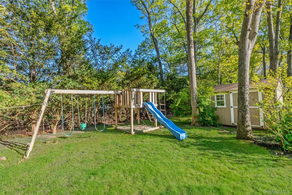 15 Oxbow Road Patchogue NY 11772