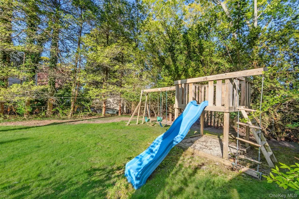 15 Oxbow Road Patchogue NY 11772