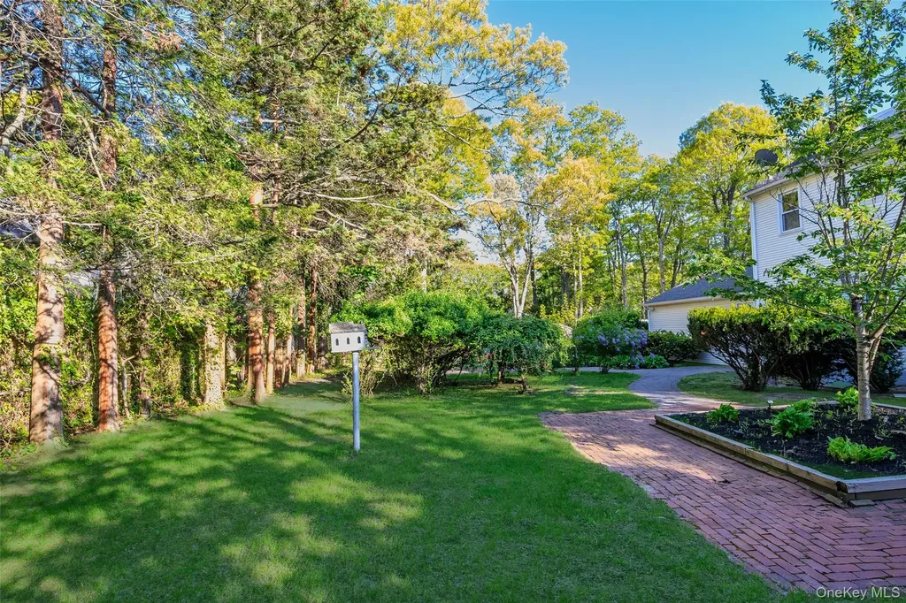 15 Oxbow Road Patchogue NY 11772