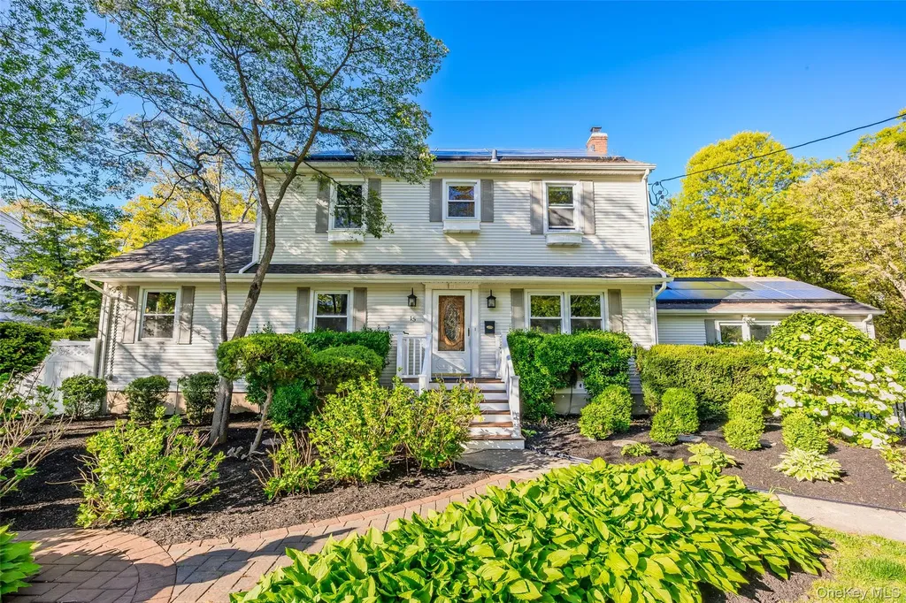 15 Oxbow Road Patchogue NY 11772