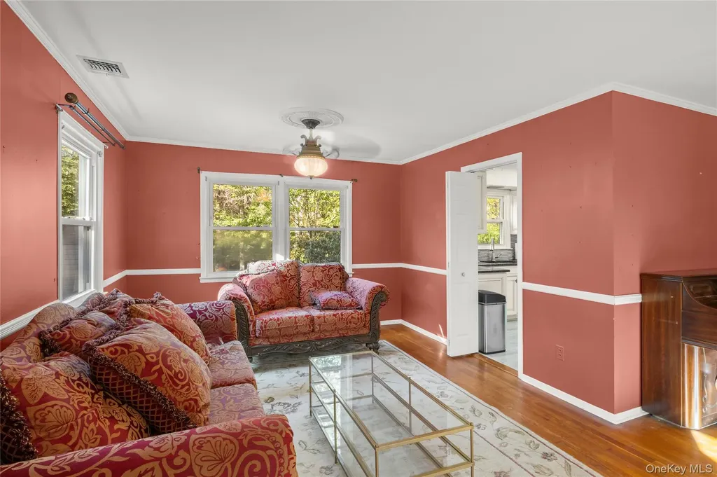 15 Oxbow Road Patchogue NY 11772