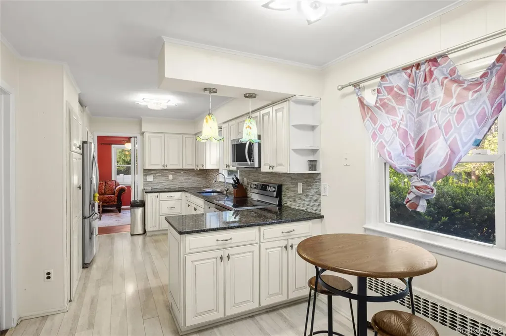 15 Oxbow Road Patchogue NY 11772