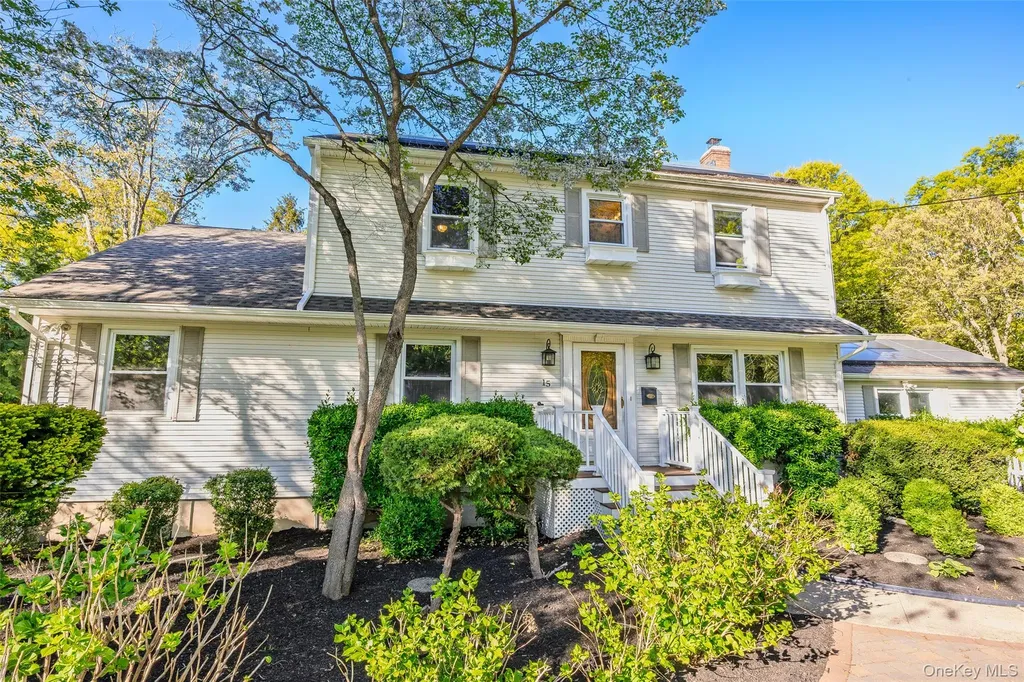 15 Oxbow Road Patchogue NY 11772