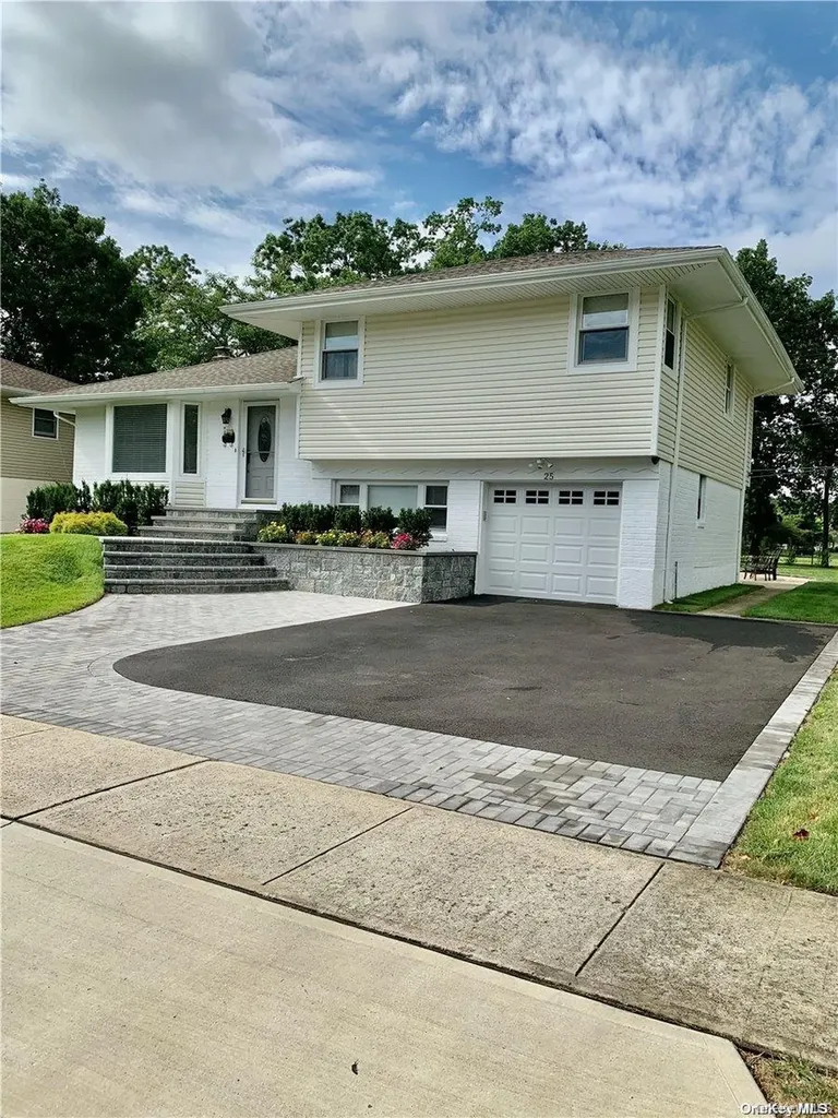 25 Mellow Lane Jericho NY 11753