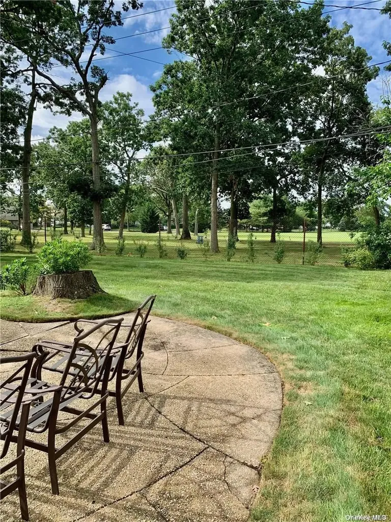 25 Mellow Lane Jericho NY 11753
